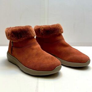 Sketcher On-The-Go women’s faux fur ankle boots size 10
